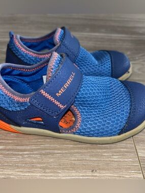 Merrell Kids Blue and Coral Slip-On Water Shoes